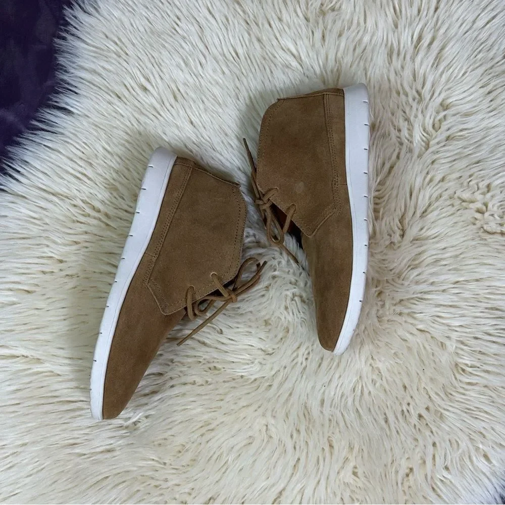 UGG Men's Brown Suede Chukka Boots